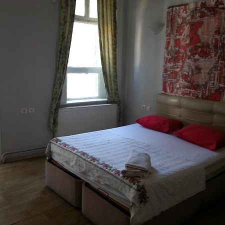 Laguna Otel Pansiyon Smirne Esterno foto