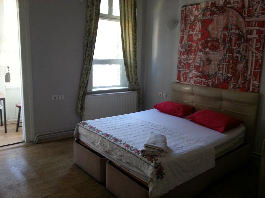 Laguna Otel Pansiyon Smirne Esterno foto